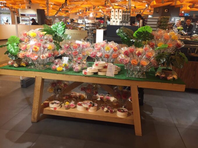 Our chocolate flowers at stores Karila